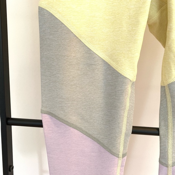 NWT Outdoor Voices 7/8 Springs Colorblock Leggings - Picture 4 of 7